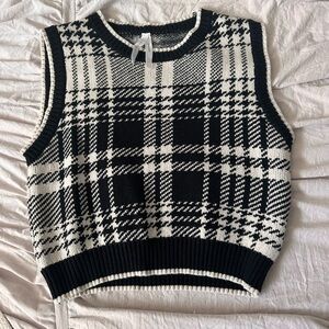 Cropped Sweater Vest